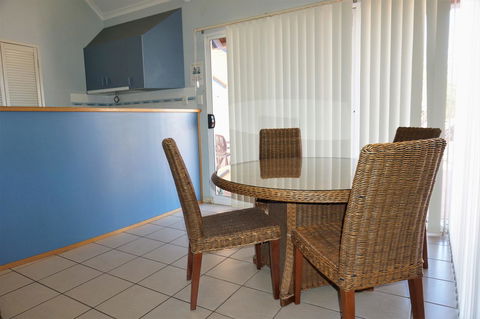 Osprey Holiday Village Unit 122 2 Bedroom - Accommodation Kalgoorlie 4