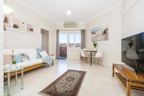 Light Bright, Quality River Views! Free Parking - Accommodation Kalgoorlie 17