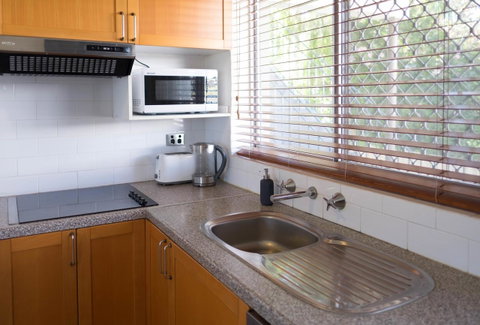 Cottesloe Beach On Napier - Accommodation Kalgoorlie 4