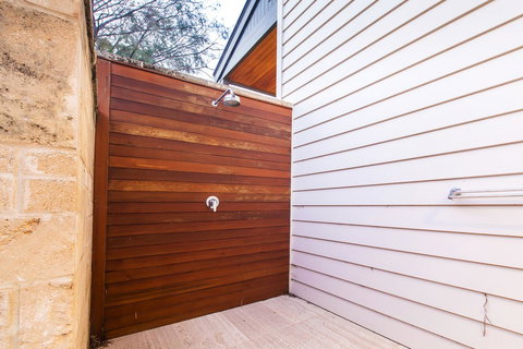 Arthouse - Accommodation Kalgoorlie 10