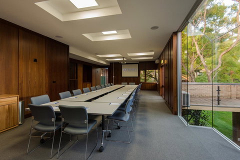 Trinity On Hampden - Accommodation Kalgoorlie 5