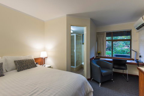 Trinity On Hampden - Accommodation Kalgoorlie 4