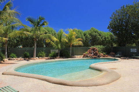 Ningaloo Coral Bay â€“ Bayview - Accommodation Kalgoorlie 33