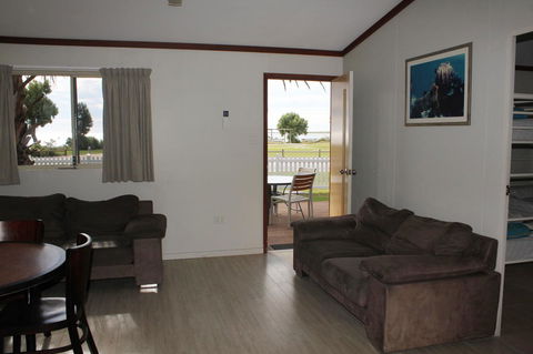 Ningaloo Coral Bay â€“ Bayview - Accommodation Kalgoorlie 26