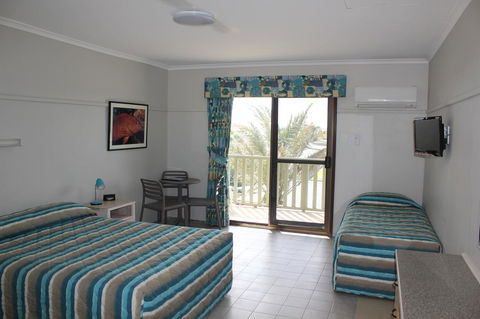 Ningaloo Coral Bay â€“ Bayview - Accommodation Kalgoorlie 15