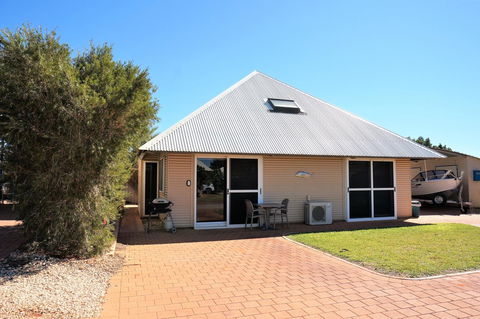 Osprey Holiday Village Unit 203 1 Bedroom - Accommodation Kalgoorlie 11
