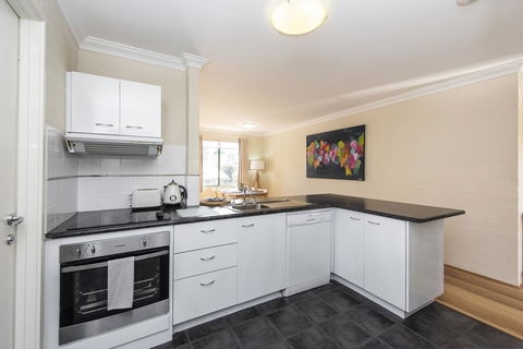 Subiaco Village - 34 - Accommodation Kalgoorlie 3