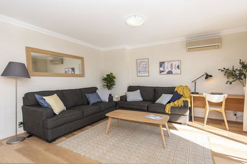Subiaco Village - 34 - Accommodation Kalgoorlie 1
