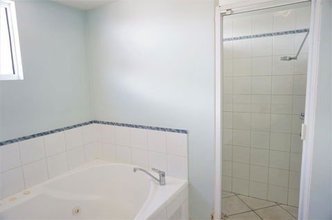 Osprey Holiday Village Unit 120 - Plenty Of Room For A Large Family - Accommodation Kalgoorlie 12