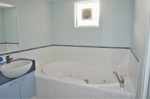 Osprey Holiday Village Unit 120 - Plenty Of Room For A Large Family - Accommodation Kalgoorlie 13