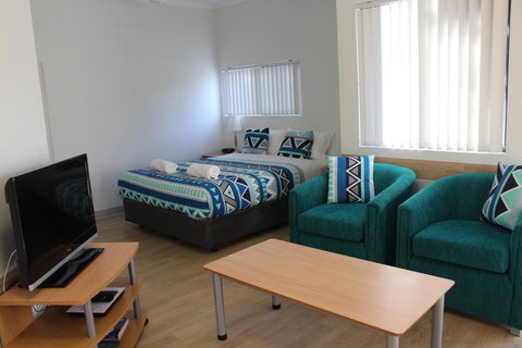 Mandurah Ocean Marina Chalets - Accommodation Kalgoorlie 9