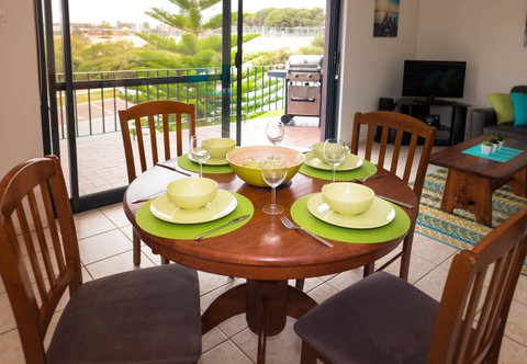 Cottesloe Sea Bliss Apartment - Accommodation Kalgoorlie 5