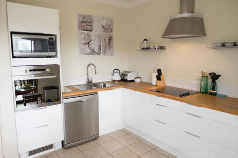 Cottesloe Sea Bliss Apartment - Accommodation Kalgoorlie 3