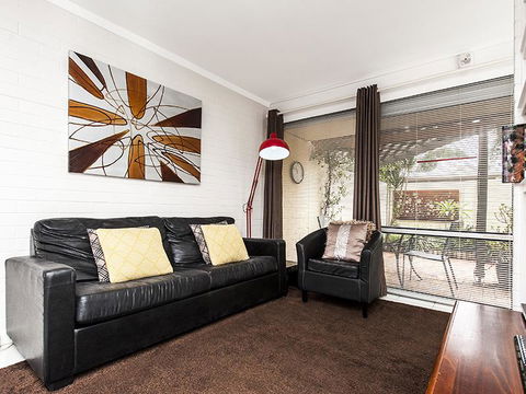 Rosalie 02 - Accommodation Kalgoorlie 6