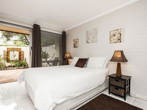 Rosalie 02 - Accommodation Kalgoorlie 12