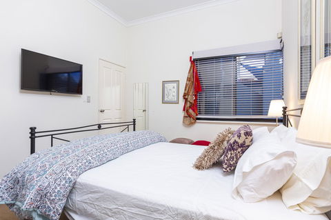 Como Executive Apartment - Accommodation Kalgoorlie 7