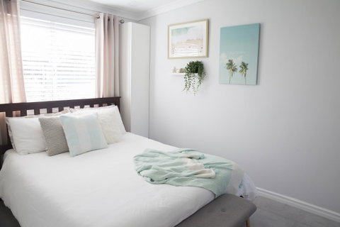 Salty Shack Lancelin - Accommodation Kalgoorlie 0