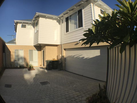 Victoria Park Town House - Accommodation Kalgoorlie 1