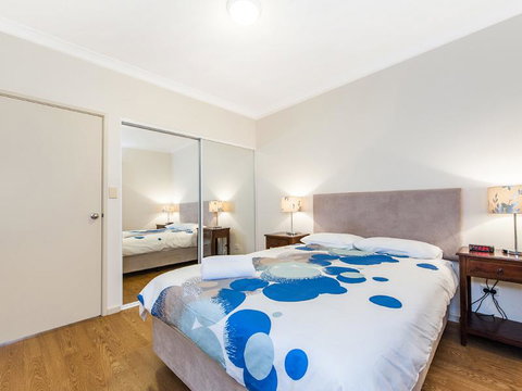 James On The Park - Executive Escapes - Accommodation Kalgoorlie 7
