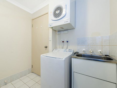 James On The Park - Executive Escapes - Accommodation Kalgoorlie 14