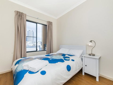 James On The Park - Executive Escapes - Accommodation Kalgoorlie 3