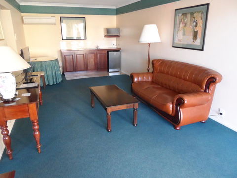 Clifton Motel & Grittleton Lodge - Accommodation Kalgoorlie 25