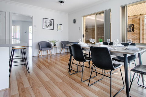 Jane Residence - Accommodation Kalgoorlie 13