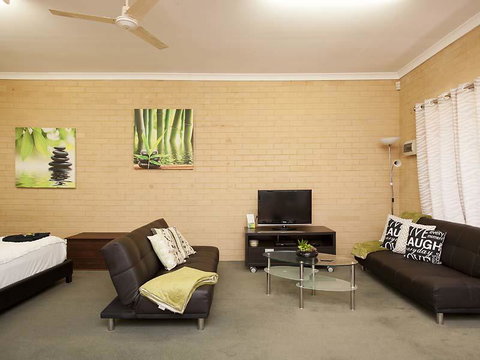 Garden Studio - Accommodation Kalgoorlie 6