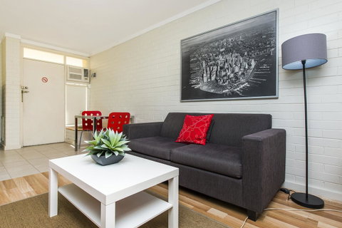 Rosalie 46 - Accommodation Kalgoorlie 7