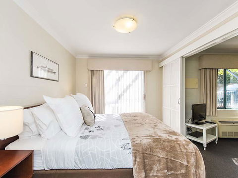 Subiaco Village 28 - Accommodation Kalgoorlie 7