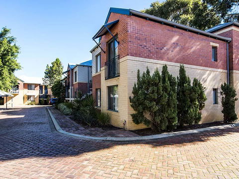 Subiaco Village 28 - Accommodation Kalgoorlie 24