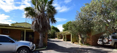 Wildsights Villas - Accommodation Kalgoorlie 1