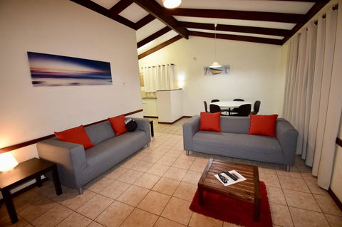 Wildsights Villas - Accommodation Kalgoorlie 2