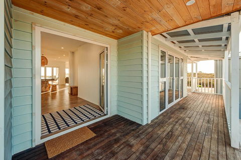 Blue Sky Escapes The Lookout Lancelin - Accommodation Kalgoorlie 4