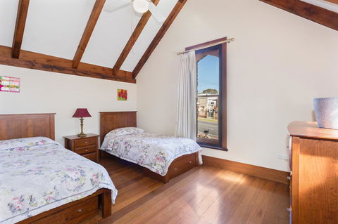 100 On South Callan Apartments - Accommodation Kalgoorlie 12