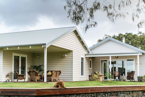 Stablebase - Accommodation Kalgoorlie 1