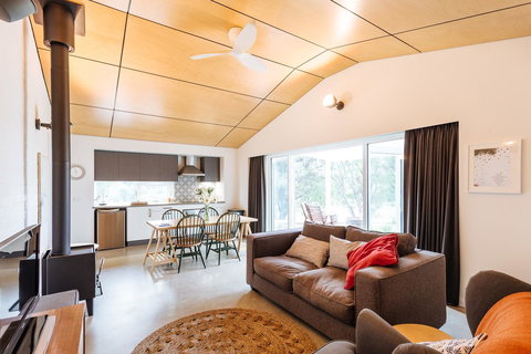 Stablebase - Accommodation Kalgoorlie 5