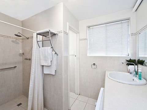 Lucy's House - Accommodation Kalgoorlie 4