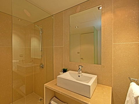 Astra Apartments Perth - Zenith - Accommodation Kalgoorlie 2