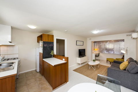 Townshend Rd - Accommodation Kalgoorlie 12