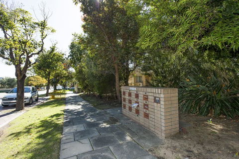 Townshend Rd - Accommodation Kalgoorlie 34