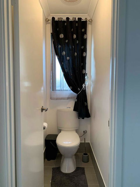 Stylish Colourfull Getaway - Accommodation Kalgoorlie 12