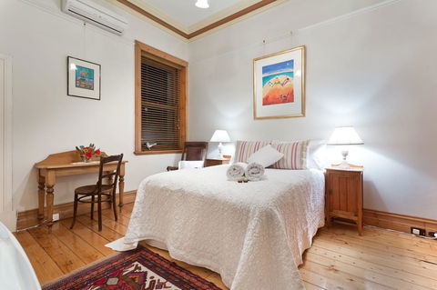 Annie's Victorian Terrace Accommodation Fremantle - Accommodation Kalgoorlie 11