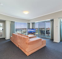 A 406 FANTASTIC OCEAN BEACH and MARINA VIEW APT AT SEASHELLS RESORT - Accommodation Kalgoorlie