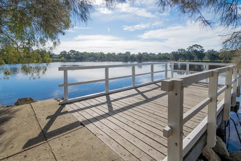 Ascot On Swan Bed & Breakfast - Accommodation Kalgoorlie 1