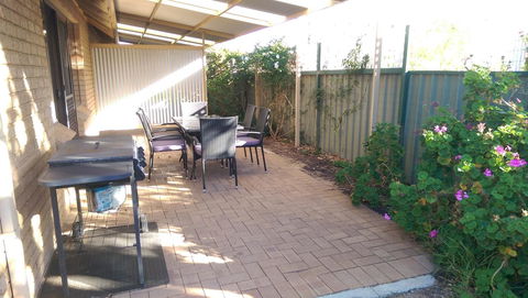 Kestrel Chalets - Accommodation Kalgoorlie 3