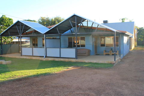 Kestrel Chalets - Accommodation Kalgoorlie 14