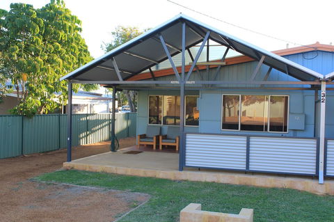 Kestrel Chalets - Accommodation Kalgoorlie 0