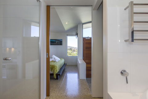 Aquatic Visions - Accommodation Kalgoorlie 4