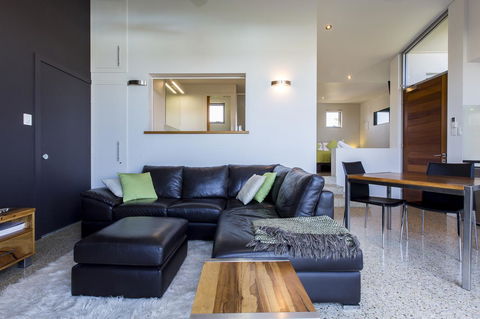 Aquatic Visions - Accommodation Kalgoorlie 8